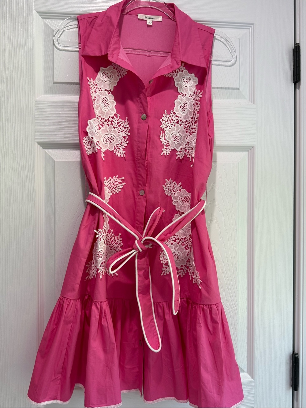 Sleeveless Hot Pink Dress with White Lace Appliqué — Belted Collared Mini